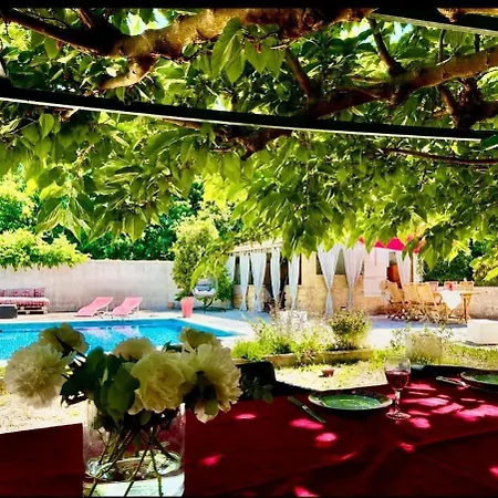 With Pool La Parenthèse Champêtre Villa *